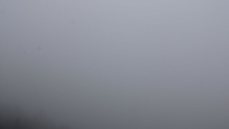 Dieses Bild zeigt eine Webcam-Aufnahme vom Achertal, aufgenommen am Samstag, den 27.09.2025 um 12:10 Uhr. Die Temperatur betrug 7.9°C.