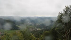 Dieses Bild zeigt eine Webcam-Aufnahme vom Achertal, aufgenommen am Freitag, den 09.10.2026 um 17:00 Uhr. Die Temperatur betrug 7.8°C.