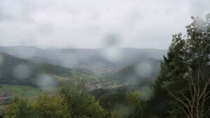 Dieses Bild zeigt eine Webcam-Aufnahme vom Achertal, aufgenommen am Freitag, den 09.10.2026 um 16:00 Uhr. Die Temperatur betrug 7.9°C.