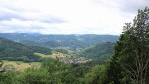 Dieses Bild zeigt eine Webcam-Aufnahme vom Achertal, aufgenommen am Mittwoch, den 03.06.2026 um 12:30 Uhr. Die Temperatur betrug 12.7°C.
