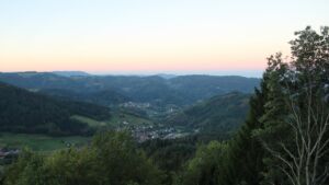 Dieses Bild zeigt eine Webcam-Aufnahme vom Achertal, aufgenommen am Samstag, den 26.09.2026 um 07:20 Uhr. Die Temperatur betrug 15.7°C.