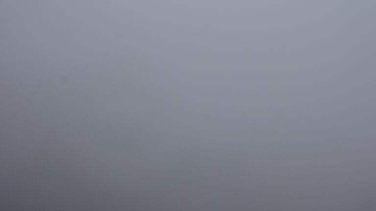 Dieses Bild zeigt eine Webcam-Aufnahme vom Achertal, aufgenommen am Sonntag, den 09.11.2025 um 11:30 Uhr. Die Temperatur betrug 4.4°C.