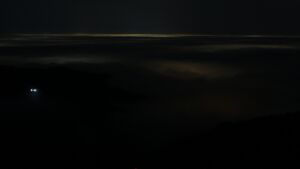 Dieses Bild zeigt eine Webcam-Aufnahme vom Achertal, aufgenommen am Dienstag, den 23.12.2025 um 04:30 Uhr. Die Temperatur betrug 7.6°C.