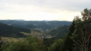 Dieses Bild zeigt eine Webcam-Aufnahme vom Achertal, aufgenommen am Montag, den 24.08.2026 um 18:10 Uhr. Die Temperatur betrug 18.3°C.