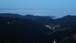 Dieses Bild zeigt eine Webcam-Aufnahme vom Achertal, aufgenommen am Mittwoch, den 17.12.2025 um 07:30 Uhr. Die Temperatur betrug 5.8°C.