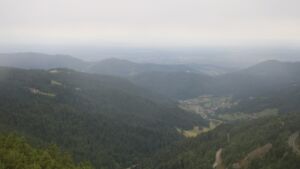 Dieses Bild zeigt eine Webcam-Aufnahme vom Achertal, aufgenommen am Mittwoch, den 16.07.2025 um 08:20 Uhr. Die Temperatur betrug 12.4°C.
