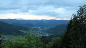 Dieses Bild zeigt eine Webcam-Aufnahme vom Achertal, aufgenommen am Freitag, den 15.05.2026 um 20:40 Uhr. Die Temperatur betrug 5.5°C.