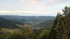 Dieses Bild zeigt eine Webcam-Aufnahme vom Achertal, aufgenommen am Mittwoch, den 26.08.2026 um 06:50 Uhr. Die Temperatur betrug 16.2°C.