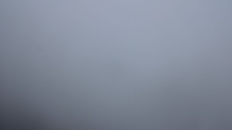 Dieses Bild zeigt eine Webcam-Aufnahme vom Achertal, aufgenommen am Dienstag, den 21.10.2025 um 09:20 Uhr. Die Temperatur betrug 7.4°C.