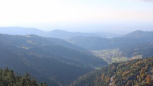 Dieses Bild zeigt eine Webcam-Aufnahme vom Achertal, aufgenommen am Dienstag, den 14.10.2025 um 16:20 Uhr. Die Temperatur betrug 11.1°C.