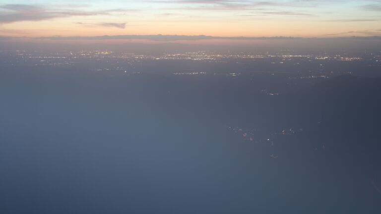 Dieses Bild zeigt eine Webcam-Aufnahme vom Achertal, aufgenommen am Samstag, den 07.02.2026 um 18:30 Uhr. Die Temperatur betrug 3.8°C.