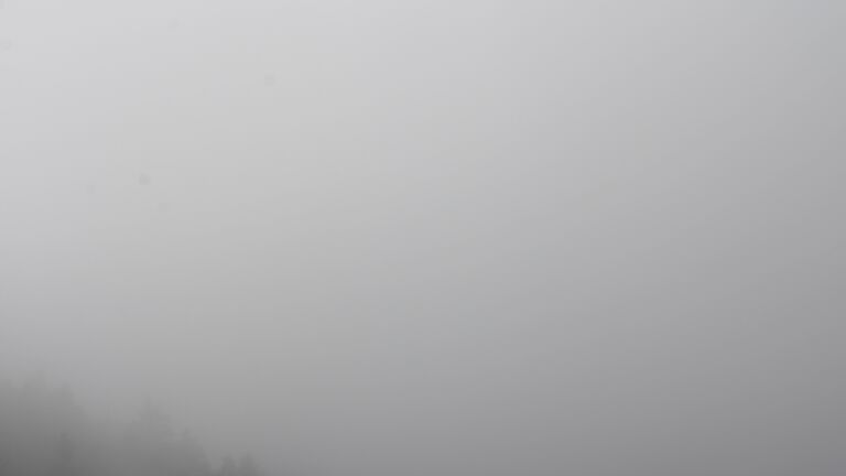 Dieses Bild zeigt eine Webcam-Aufnahme vom Achertal, aufgenommen am Sonntag, den 14.09.2025 um 15:20 Uhr. Die Temperatur betrug 10.8°C.