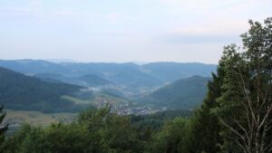 Dieses Bild zeigt eine Webcam-Aufnahme vom Achertal, aufgenommen am Samstag, den 01.08.2026 um 07:50 Uhr. Die Temperatur betrug 18.1°C.