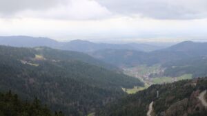 Dieses Bild zeigt eine Webcam-Aufnahme vom Achertal, aufgenommen am Dienstag, den 17.03.2026 um 14:30 Uhr. Die Temperatur betrug 7.2°C.