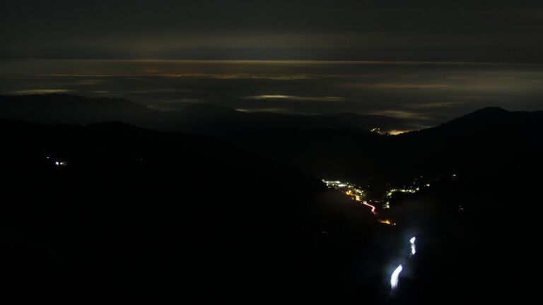 Dieses Bild zeigt eine Webcam-Aufnahme vom Achertal, aufgenommen am Montag, den 29.09.2025 um 05:50 Uhr. Die Temperatur betrug 9.6°C.