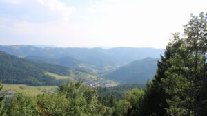 Dieses Bild zeigt eine Webcam-Aufnahme vom Achertal, aufgenommen am Samstag, den 18.07.2026 um 18:20 Uhr. Die Temperatur betrug 26.1°C.