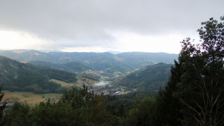 Dieses Bild zeigt eine Webcam-Aufnahme vom Achertal, aufgenommen am Samstag, den 22.08.2026 um 08:20 Uhr. Die Temperatur betrug 10.7°C.