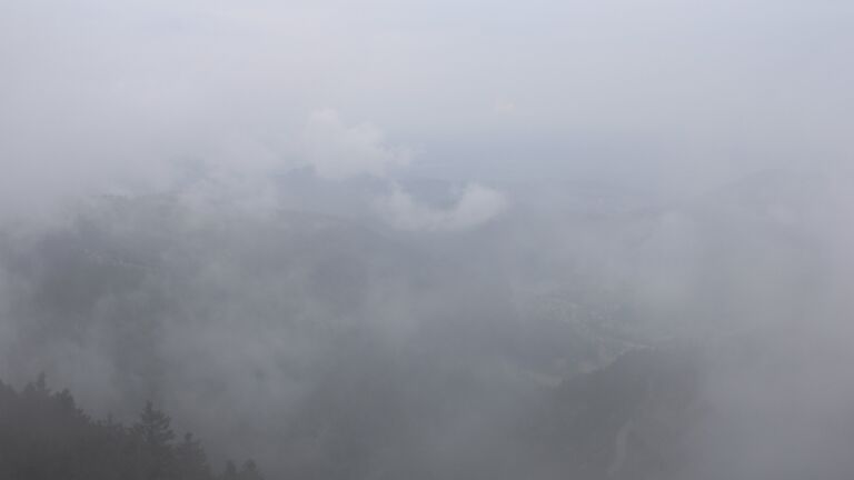 Dieses Bild zeigt eine Webcam-Aufnahme vom Achertal, aufgenommen am Mittwoch, den 21.05.2025 um 10:50 Uhr. Die Temperatur betrug 10.7°C.