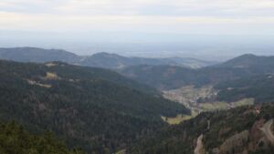 Dieses Bild zeigt eine Webcam-Aufnahme vom Achertal, aufgenommen am Freitag, den 19.12.2025 um 09:20 Uhr. Die Temperatur betrug 7°C.