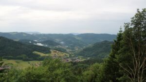 Dieses Bild zeigt eine Webcam-Aufnahme vom Achertal, aufgenommen am Montag, den 08.06.2026 um 19:40 Uhr. Die Temperatur betrug 15.9°C.