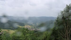 Dieses Bild zeigt eine Webcam-Aufnahme vom Achertal, aufgenommen am Donnerstag, den 04.06.2026 um 14:40 Uhr. Die Temperatur betrug 15.1°C.