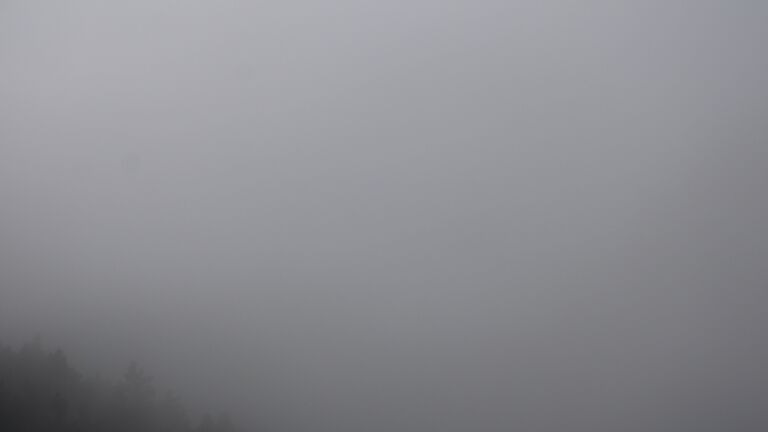 Dieses Bild zeigt eine Webcam-Aufnahme vom Achertal, aufgenommen am Samstag, den 04.10.2025 um 17:10 Uhr. Die Temperatur betrug 5°C.