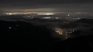 Dieses Bild zeigt eine Webcam-Aufnahme vom Achertal, aufgenommen am Mittwoch, den 28.01.2026 um 02:00 Uhr. Die Temperatur betrug 2.7°C.