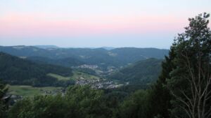 Dieses Bild zeigt eine Webcam-Aufnahme vom Achertal, aufgenommen am Samstag, den 11.07.2026 um 05:30 Uhr. Die Temperatur betrug 20.8°C.