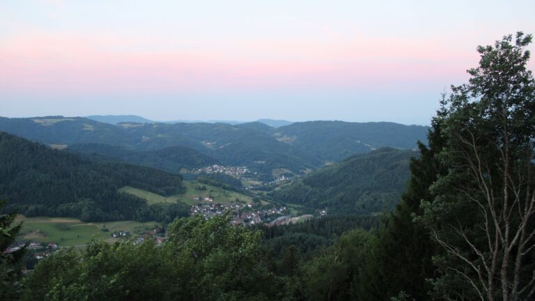 Dieses Bild zeigt eine Webcam-Aufnahme vom Achertal, aufgenommen am Samstag, den 11.07.2026 um 05:30 Uhr. Die Temperatur betrug 20.8°C.