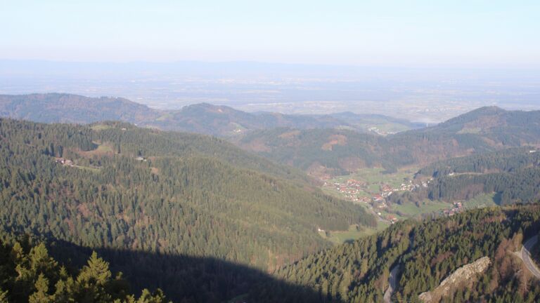 Dieses Bild zeigt eine Webcam-Aufnahme vom Achertal, aufgenommen am Donnerstag, den 09.04.2026 um 08:20 Uhr. Die Temperatur betrug 13.3°C.