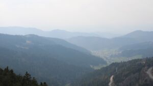 Dieses Bild zeigt eine Webcam-Aufnahme vom Achertal, aufgenommen am Samstag, den 21.03.2026 um 15:50 Uhr. Die Temperatur betrug 6.6°C.