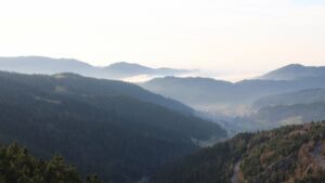 Dieses Bild zeigt eine Webcam-Aufnahme vom Achertal, aufgenommen am Freitag, den 12.12.2025 um 15:20 Uhr. Die Temperatur betrug 10.7°C.