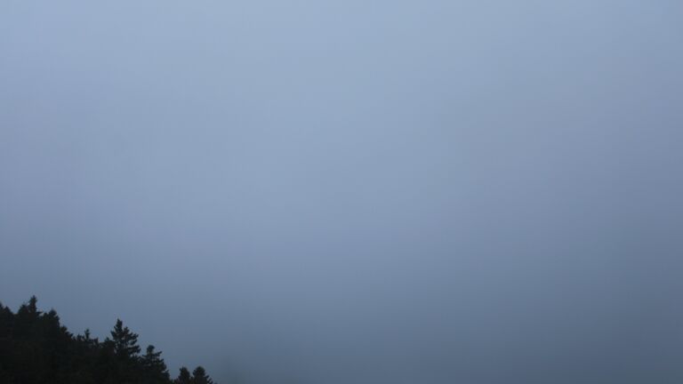 Dieses Bild zeigt eine Webcam-Aufnahme vom Achertal, aufgenommen am Freitag, den 12.09.2025 um 07:10 Uhr. Die Temperatur betrug 7.2°C.
