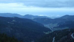 Dieses Bild zeigt eine Webcam-Aufnahme vom Achertal, aufgenommen am Freitag, den 10.04.2026 um 06:50 Uhr. Die Temperatur betrug 8.4°C.