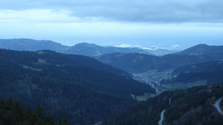 Dieses Bild zeigt eine Webcam-Aufnahme vom Achertal, aufgenommen am Freitag, den 10.04.2026 um 06:50 Uhr. Die Temperatur betrug 8.4°C.