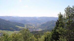 Dieses Bild zeigt eine Webcam-Aufnahme vom Achertal, aufgenommen am Dienstag, den 08.09.2026 um 15:00 Uhr. Die Temperatur betrug 30.2°C.