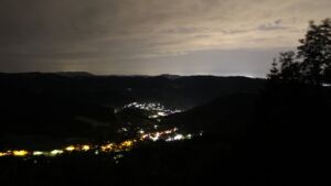 Dieses Bild zeigt eine Webcam-Aufnahme vom Achertal, aufgenommen am Samstag, den 20.06.2026 um 03:10 Uhr. Die Temperatur betrug 18.1°C.