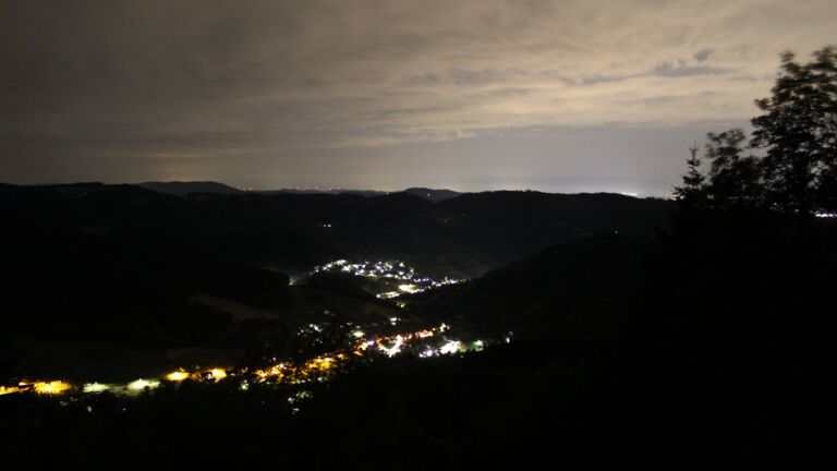 Dieses Bild zeigt eine Webcam-Aufnahme vom Achertal, aufgenommen am Samstag, den 20.06.2026 um 03:10 Uhr. Die Temperatur betrug 18.1°C.