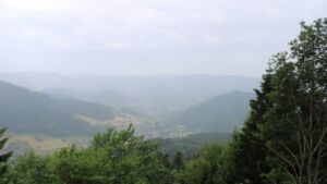 Dieses Bild zeigt eine Webcam-Aufnahme vom Achertal, aufgenommen am Dienstag, den 02.06.2026 um 14:10 Uhr. Die Temperatur betrug 18.4°C.