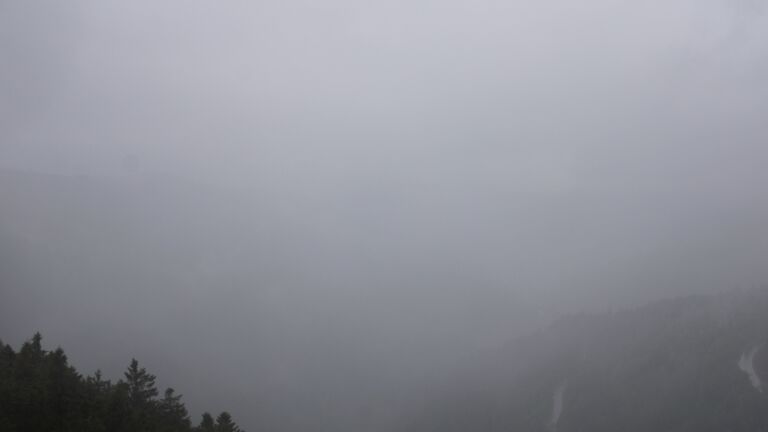 Dieses Bild zeigt eine Webcam-Aufnahme vom Achertal, aufgenommen am Mittwoch, den 06.05.2026 um 15:30 Uhr. Die Temperatur betrug 6.9°C.