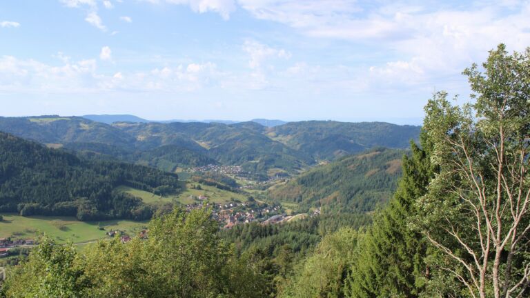 Dieses Bild zeigt eine Webcam-Aufnahme vom Achertal, aufgenommen am Montag, den 07.09.2026 um 10:40 Uhr. Die Temperatur betrug 27°C.