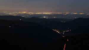 Dieses Bild zeigt eine Webcam-Aufnahme vom Achertal, aufgenommen am Donnerstag, den 05.03.2026 um 06:10 Uhr. Die Temperatur betrug 5.1°C.