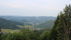 Dieses Bild zeigt eine Webcam-Aufnahme vom Achertal, aufgenommen am Mittwoch, den 15.07.2026 um 07:10 Uhr. Die Temperatur betrug 22.5°C.