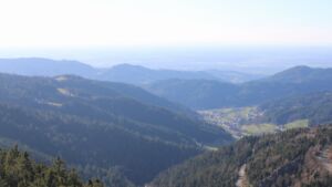 Dieses Bild zeigt eine Webcam-Aufnahme vom Achertal, aufgenommen am Montag, den 02.03.2026 um 15:50 Uhr. Die Temperatur betrug 10.8°C.