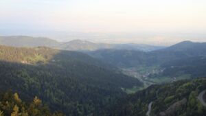 Dieses Bild zeigt eine Webcam-Aufnahme vom Achertal, aufgenommen am Mittwoch, den 29.04.2026 um 06:50 Uhr. Die Temperatur betrug 6.5°C.