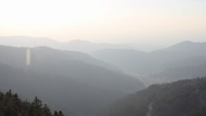 Dieses Bild zeigt eine Webcam-Aufnahme vom Achertal, aufgenommen am Donnerstag, den 19.03.2026 um 17:50 Uhr. Die Temperatur betrug 6.9°C.