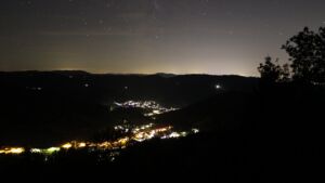 Dieses Bild zeigt eine Webcam-Aufnahme vom Achertal, aufgenommen am Samstag, den 05.09.2026 um 23:30 Uhr. Die Temperatur betrug 16°C.