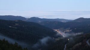 Dieses Bild zeigt eine Webcam-Aufnahme vom Achertal, aufgenommen am Donnerstag, den 11.12.2025 um 07:30 Uhr. Die Temperatur betrug 5.8°C.