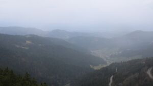 Dieses Bild zeigt eine Webcam-Aufnahme vom Achertal, aufgenommen am Mittwoch, den 11.03.2026 um 14:30 Uhr. Die Temperatur betrug 6.3°C.