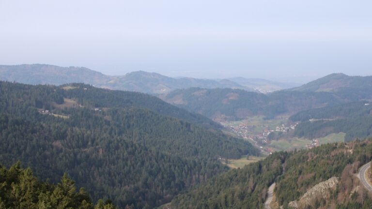 Dieses Bild zeigt eine Webcam-Aufnahme vom Achertal, aufgenommen am Samstag, den 07.03.2026 um 09:40 Uhr. Die Temperatur betrug 10.3°C.